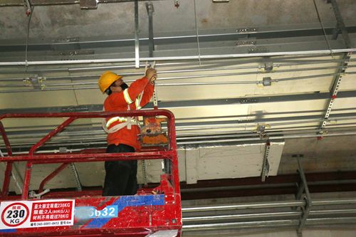 机电公司深圳地铁四号线机电设备安装及装修项目吹响复工复产号角
